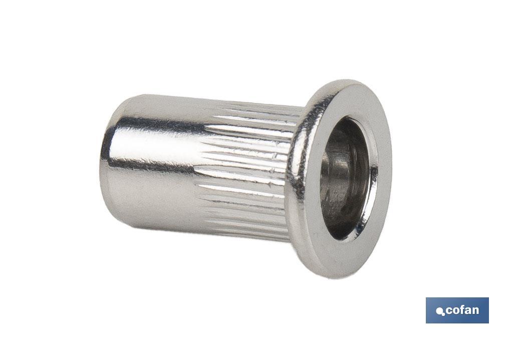 Tuercas remachables ranuradas de cabeza ancha A-2 | Amplia variedad de métricas - Imagen 3