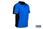 Polo de trabajo modelo Freyja en azul y negro | Cómodo y transpirable con cierre de 3 botones | Materiales: 95 % algodón y 5 % elastano | Disponible desde la talla S hasta la XXXL