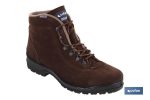 Bota Trekking | Color Marrón Oscuro | Piel Hidrófuga | Modelo Sella | Suela Antideslizante