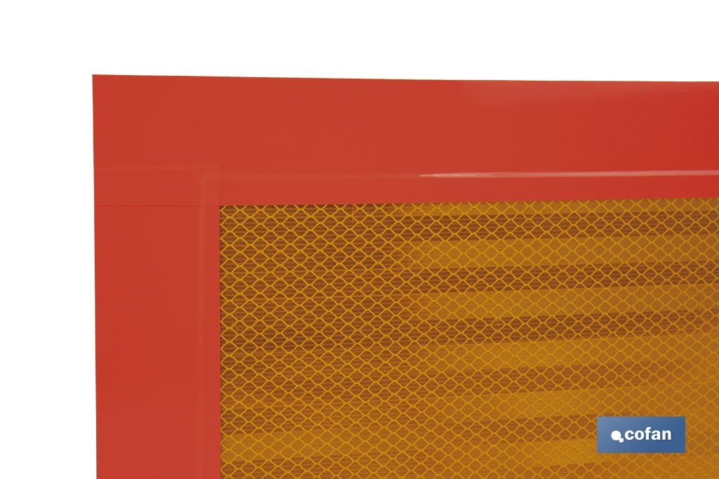 Placa V6 para vehículos largos | Material: aluminio | Recubrimiento con vinilo réflex N2 | Señalización homologada | Fácil de instalar | Disponible en varias medidas - Imagen 4