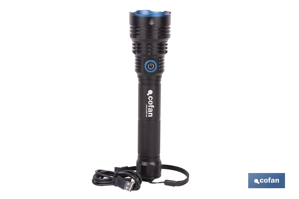 Linterna LED de alta potencia | Recargable con 6 modos de luz | Disponible en dos potencias: 18.000 lm y 10.000 lm