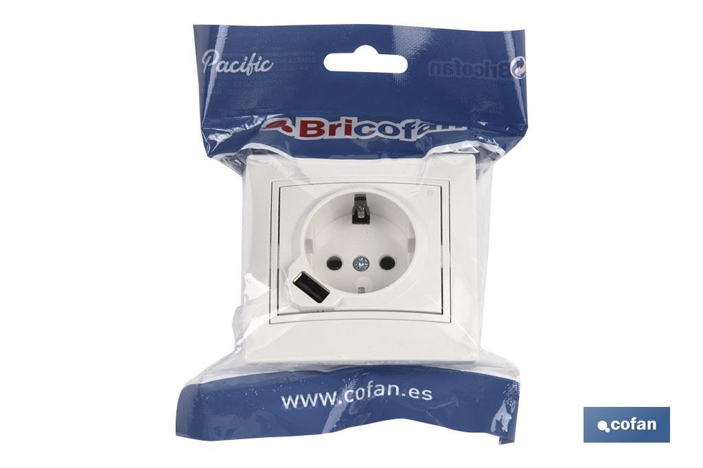 BASE ENCHUFE USB MONOBLOC MODELO PACIFIC 2P+T CON OBTURADOR 16A 250V 2.1A 5V - Imagen 2